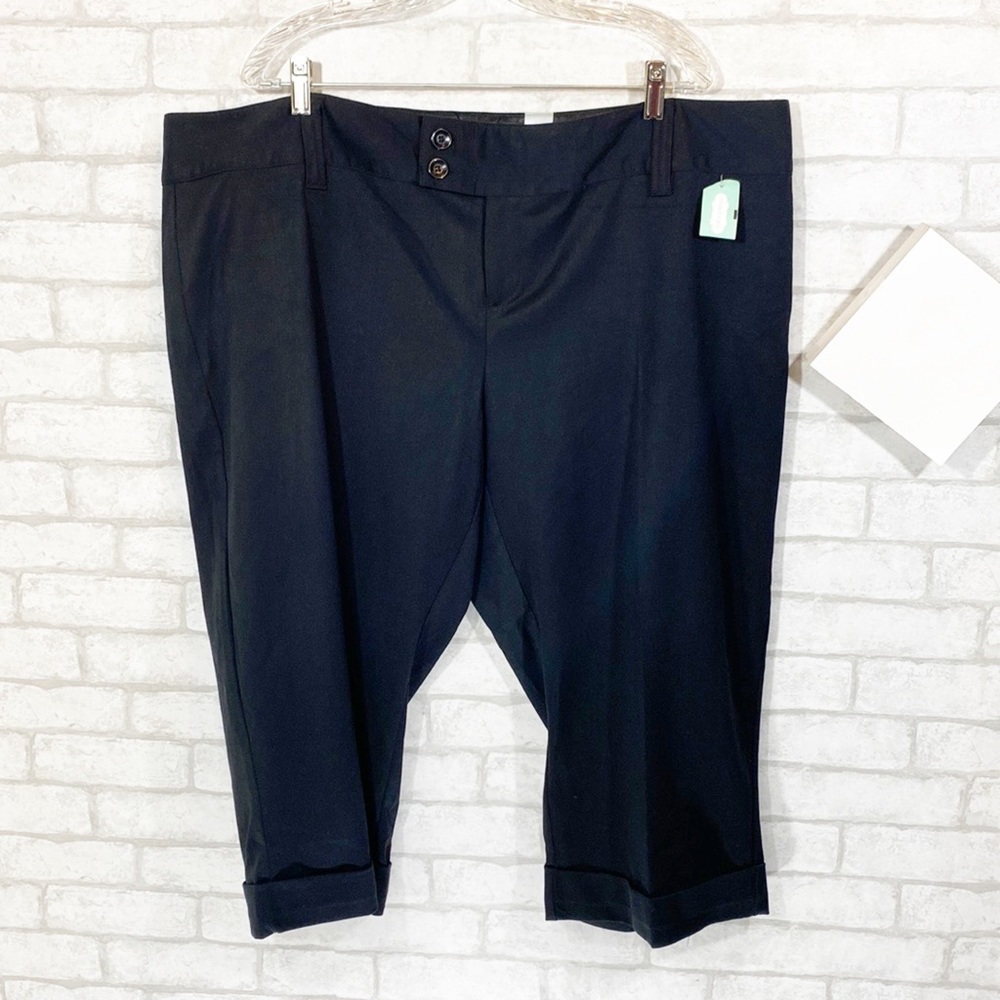 Maurice black plus size capris size 24